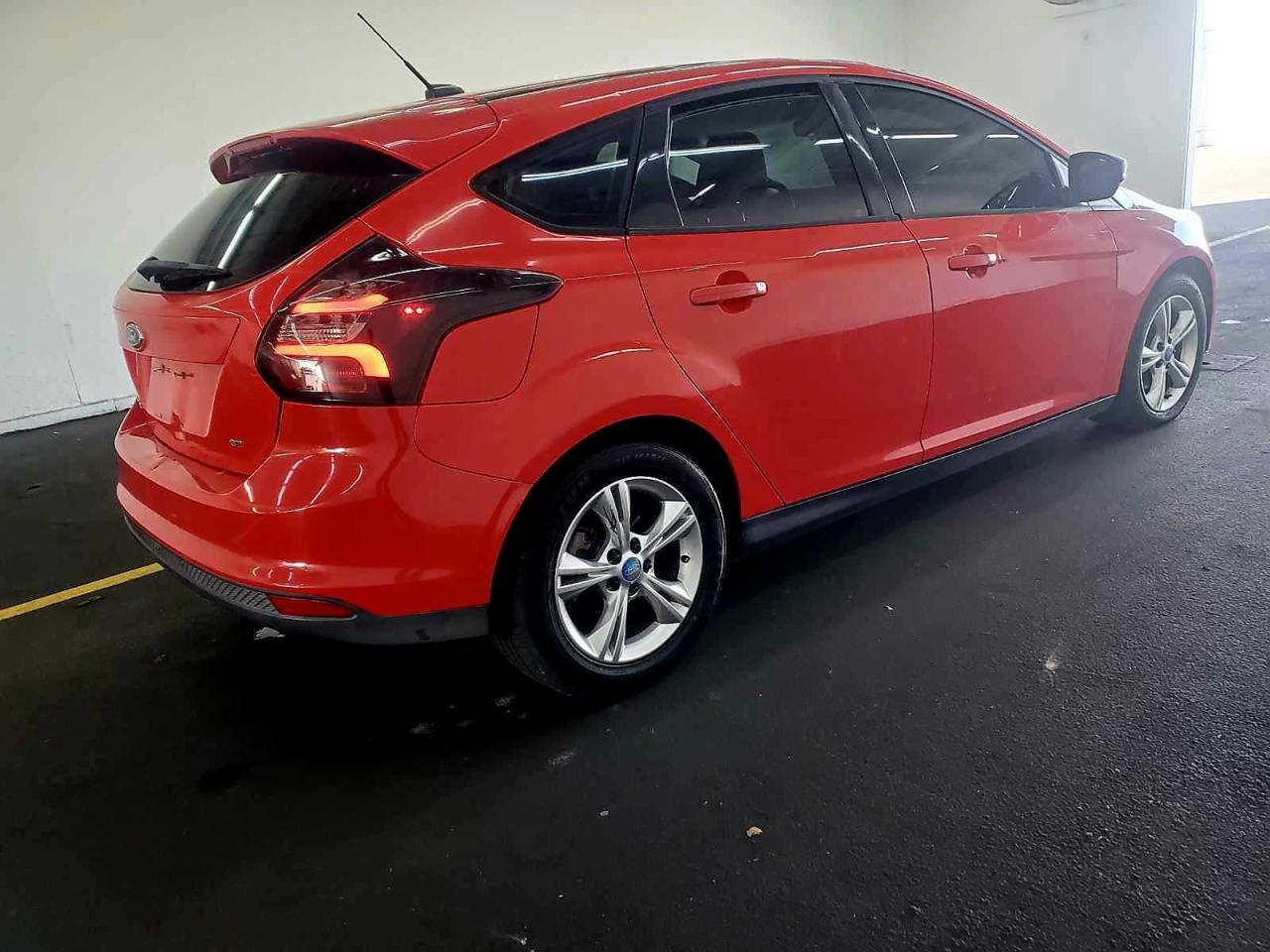 2012 Ford Focus VIN 1FAHP3K24CL222600 Copart auction photo, normal wear / minor dent/scratches damage thumbnail 4