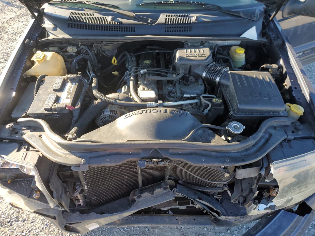 2004 Jeep Grand Cherokee VIN 1J8GW48S34C130281 Copart auction photo, all over / minor dent/scratches damage thumbnail 14