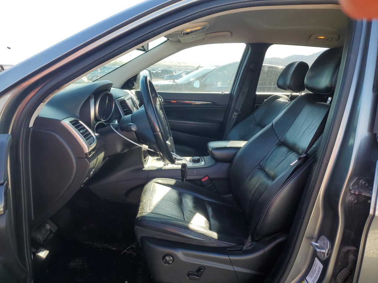 2013 Jeep Grand Cherokee VIN 1C4RJFAT5DC586098 Copart auction photo, front end damage thumbnail 7