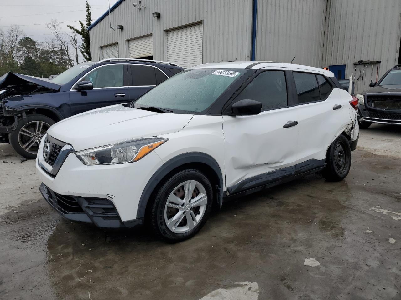 2020 Nissan Kicks VIN 3N1CP5BV5LL557639