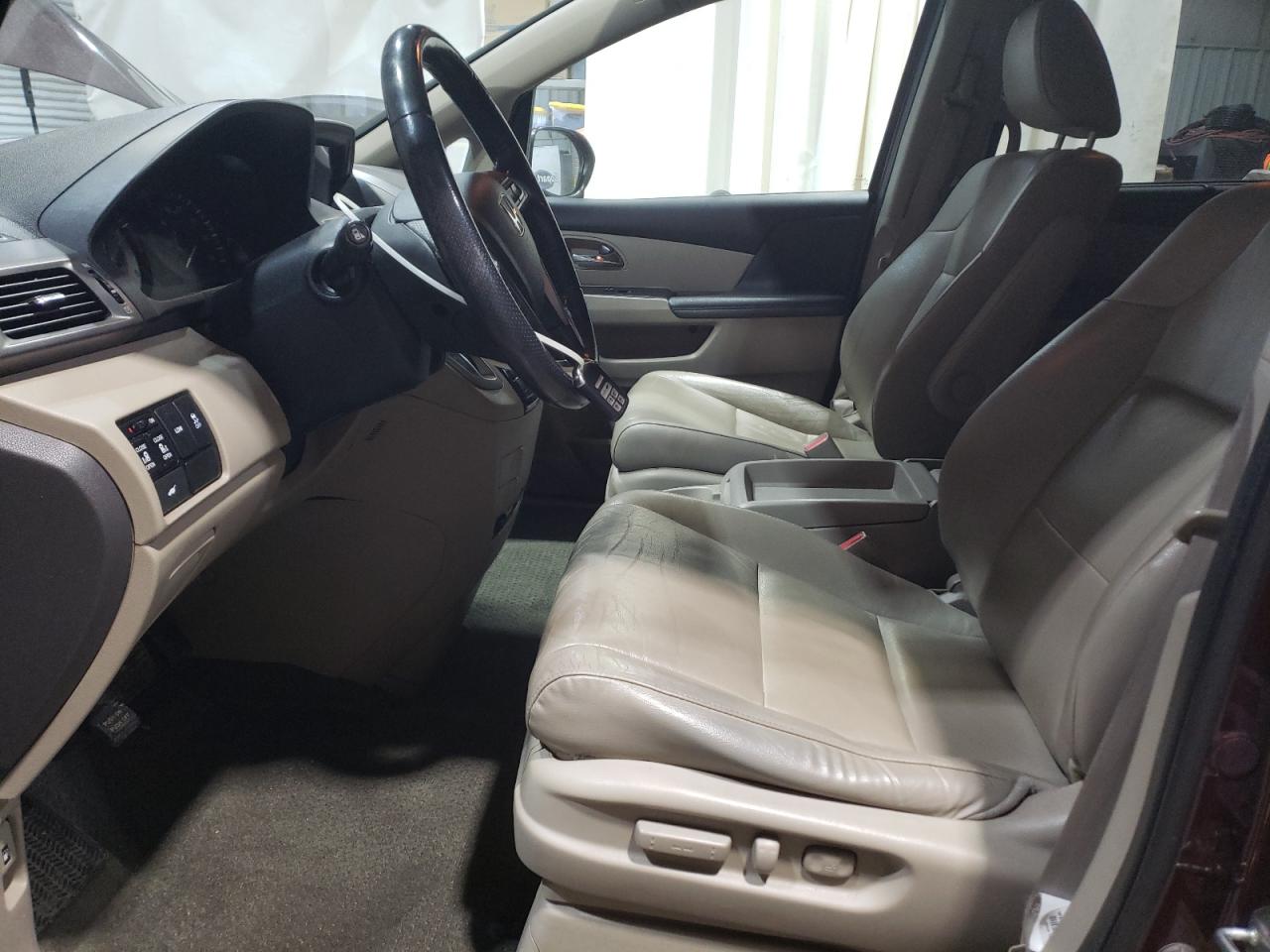 2014 Honda Odyssey VIN 5FNRL5H65EB118123 Copart auction photo, front end / minor dent/scratches damage thumbnail 7