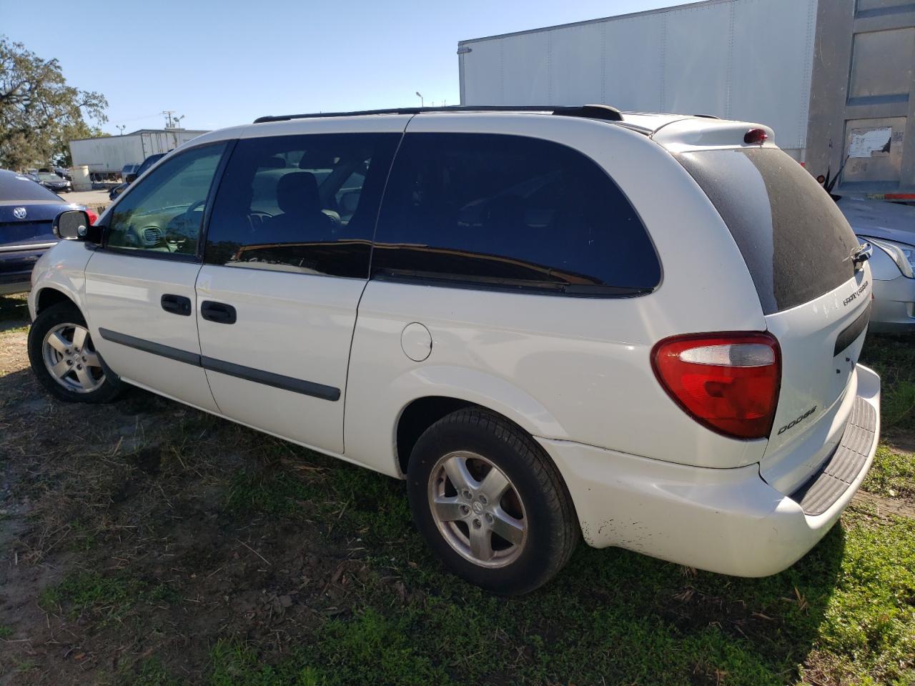 2005 Dodge Caravan VIN 1D4GP24R75B313883 Copart auction photo, water/flood damage thumbnail 2