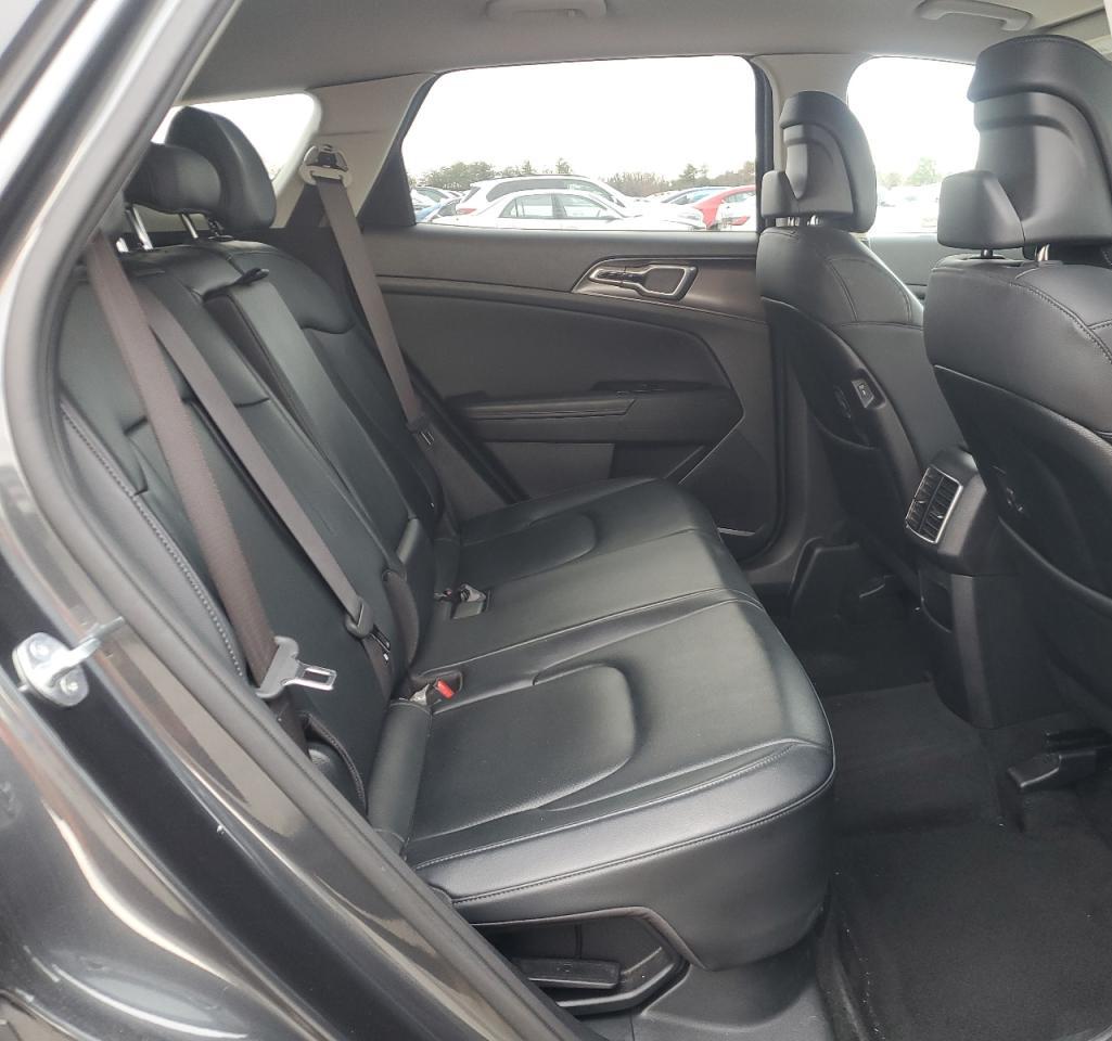 2023 KIA Sportage VIN KNDPVCAG7P7102085 Copart auction photo, front end / minor dent/scratches damage thumbnail 12