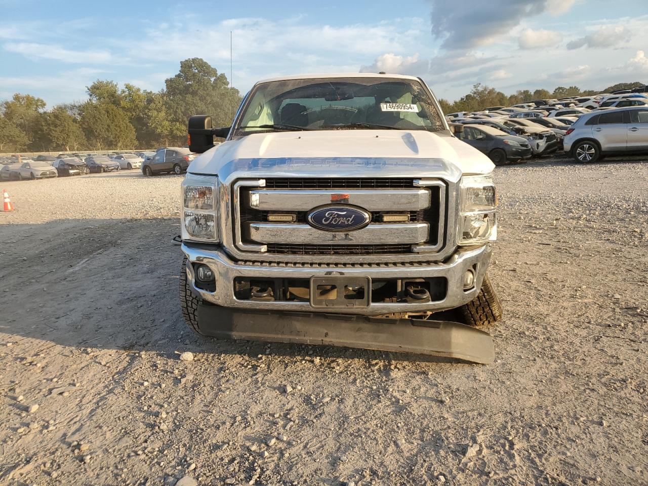 2016 Ford F350 VIN 1FT8X3BT7GEC56592 Copart auction photo, front end / side damage thumbnail 5