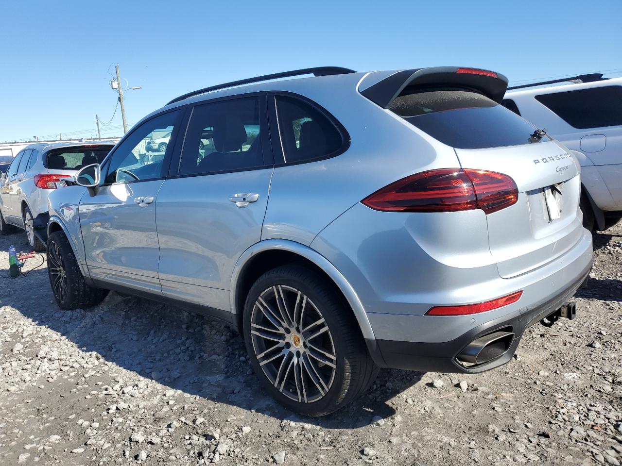 2017 Porsche Cayenne VIN WP1AA2A25HKA83758 Copart auction photo, front end damage thumbnail 2