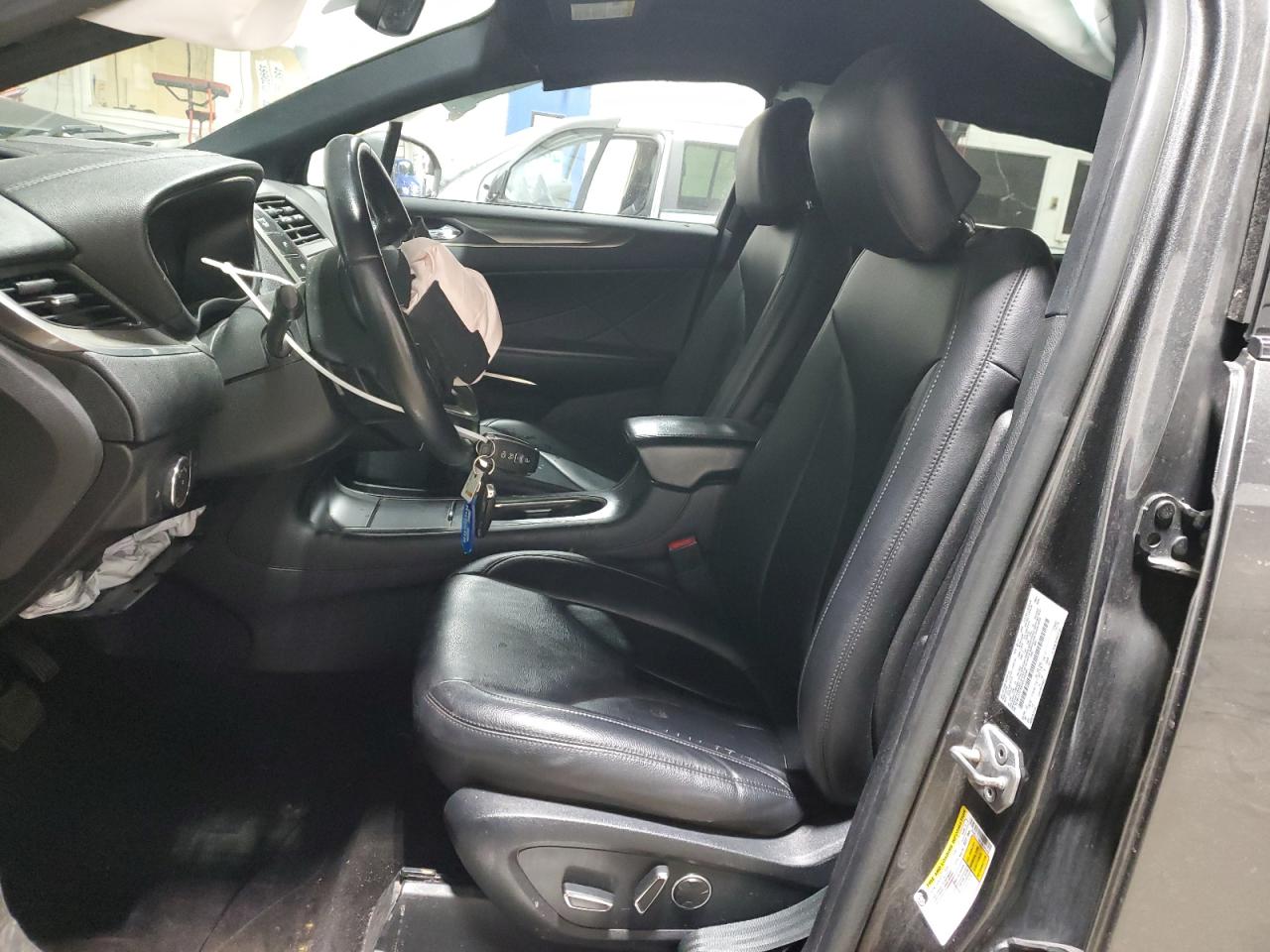 2018 Lincoln MKC VIN 5LMCJ1C98JUL04240 Copart auction photo, front end / side damage thumbnail 7