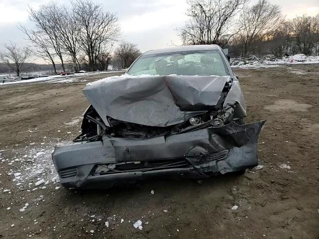 2005 Toyota Camry VIN 4T1BE32K55U569822 Copart auction photo, front end / minor dent/scratches damage thumbnail 11