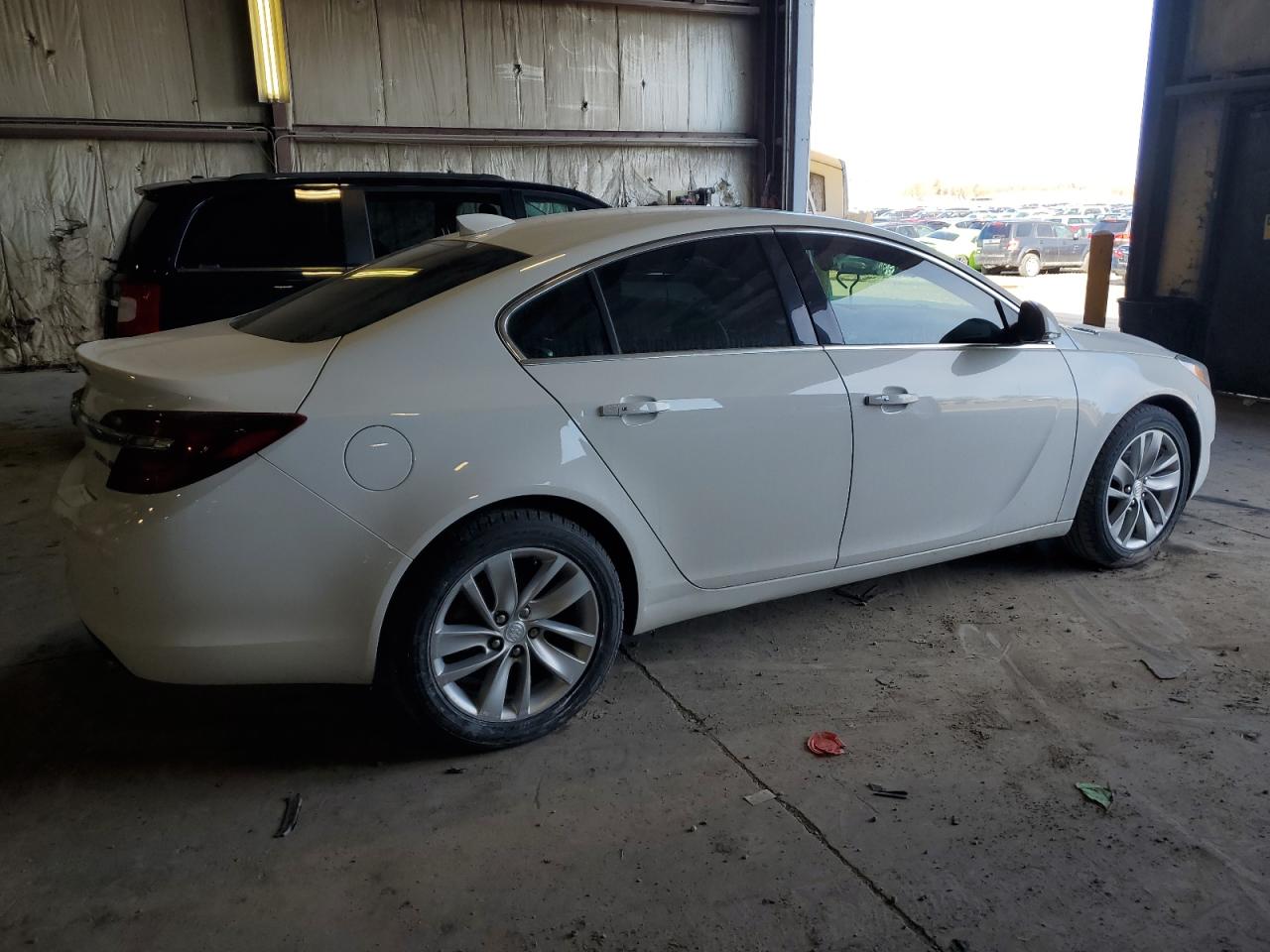 2015 Buick Regal VIN 2G4GN5EX8F9145283 Copart auction photo, minor dent/scratches damage thumbnail 3