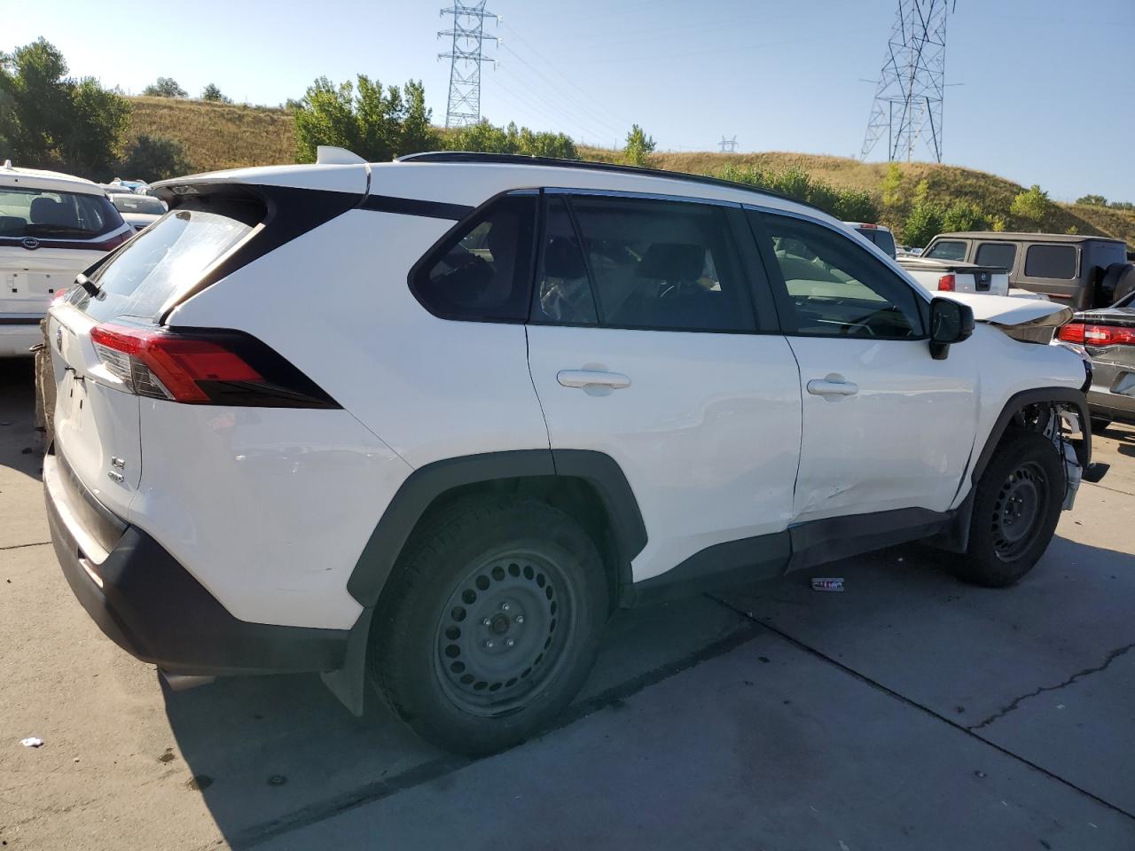 2019 Toyota RAV 4 VIN JTMF1RFV6KD013412 Copart auction photo, front end / side damage thumbnail 3