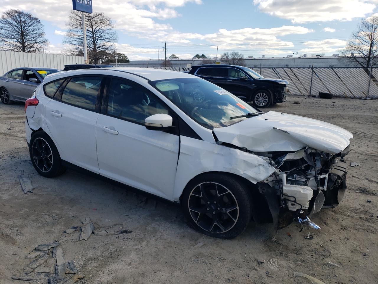 2014 Ford Focus VIN 1FADP3K27EL339346 Copart auction photo, front end / all over damage thumbnail 4
