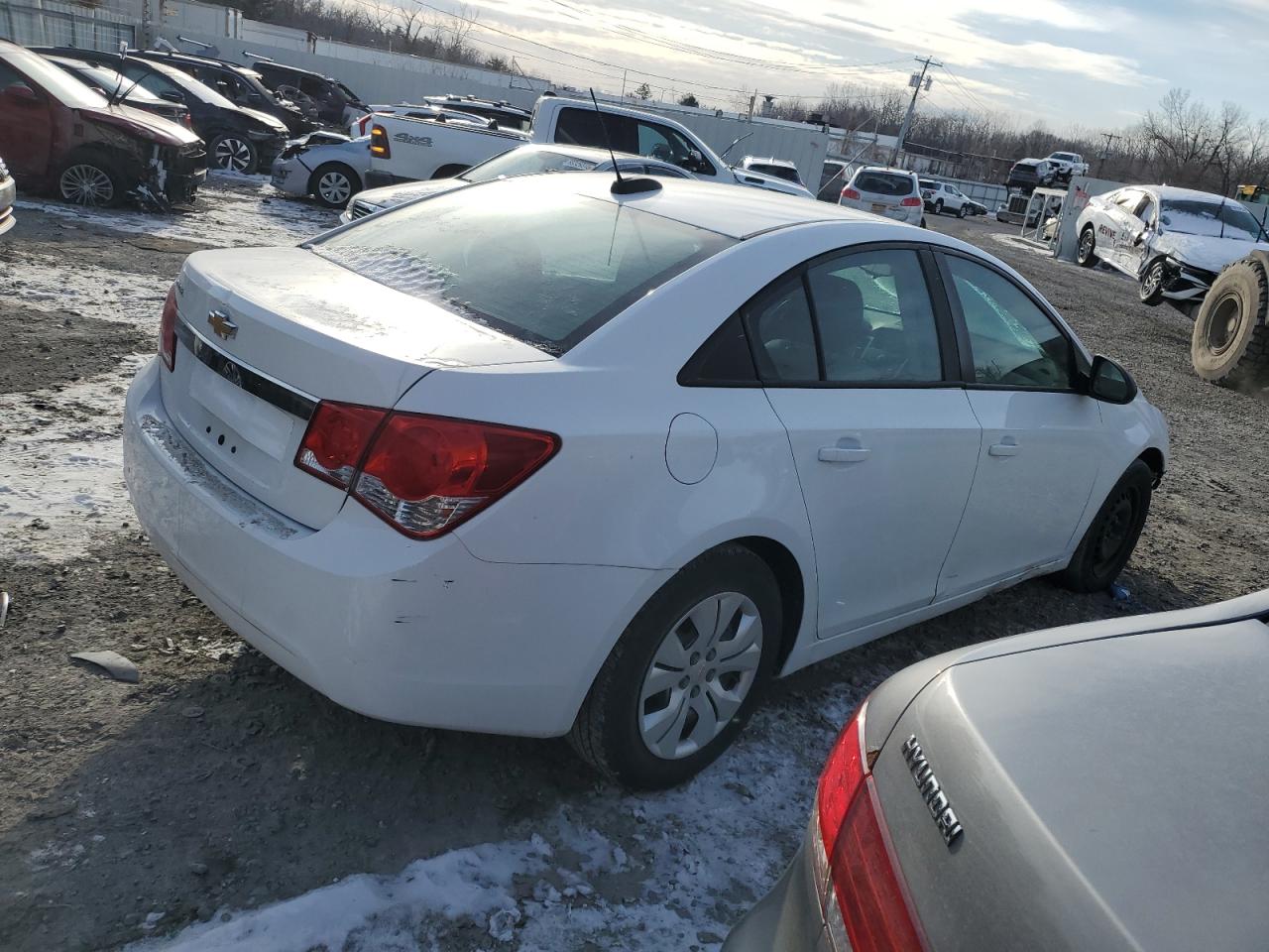 2016 Chevrolet Cruze VIN 1G1PC5SH8G7202519 Copart auction photo, front end / mechanical damage thumbnail 3