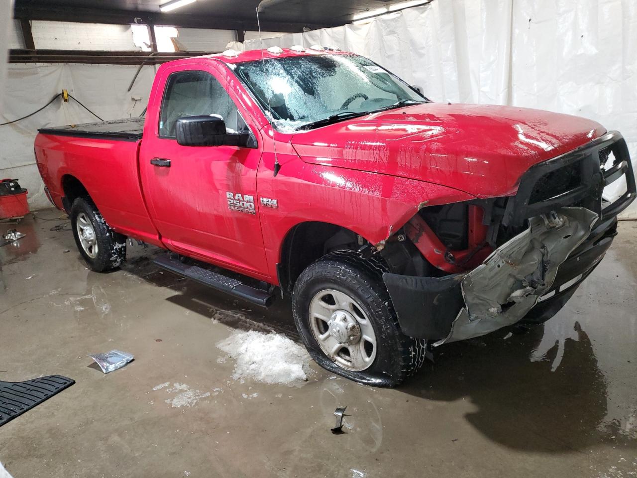 2015 RAM 2500 VIN 3C6LR5AT0FG510546 Copart auction photo, front end / side damage thumbnail 4