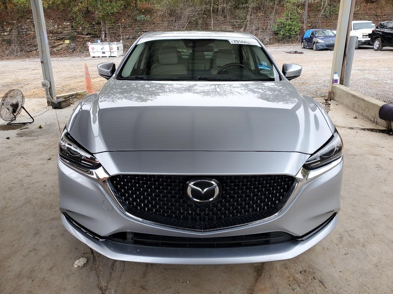 2018 Mazda 6 VIN JM1GL1VM7J1322749 Copart auction photo, rear end damage thumbnail 5