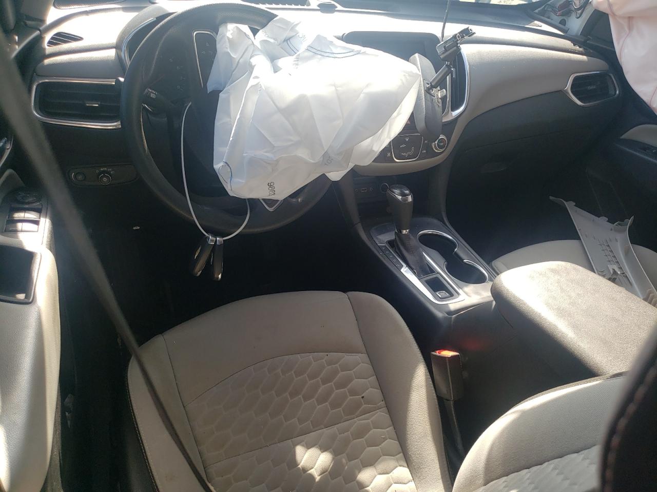 2020 Chevrolet Equinox VIN 3GNAXHEV2LS647880 Copart auction photo, front end / frame damage damage thumbnail 8