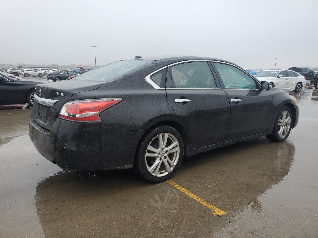 2015 Nissan Altima VIN 1N4BL3AP2FC489365 Copart auction photo, minor dent/scratches damage thumbnail 3