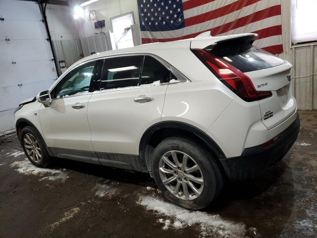 2021 Cadillac XT4 VIN 1GYFZBR43MF000539 Copart auction photo, front end / minor dent/scratches damage thumbnail 2