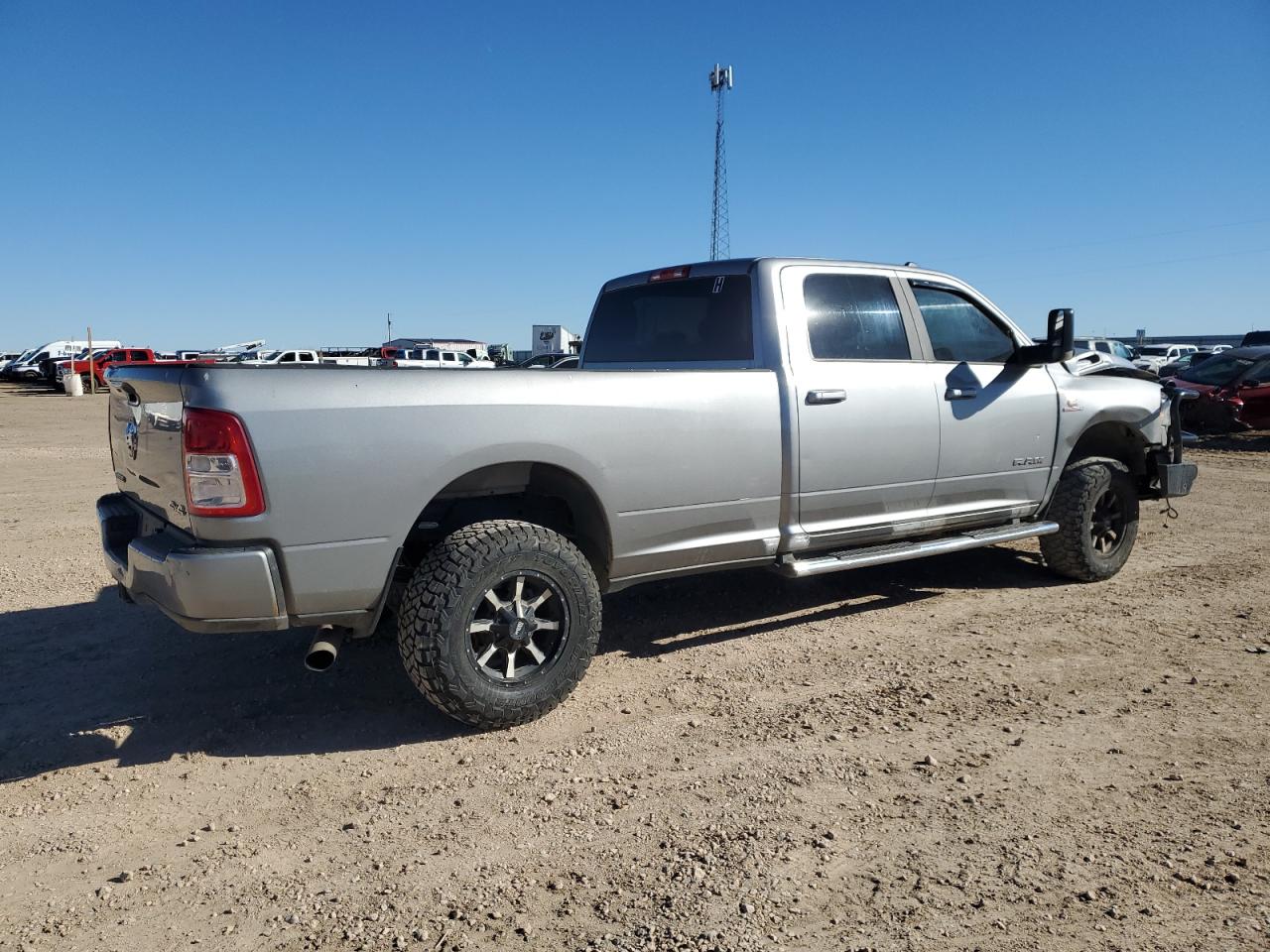 2022 RAM 3500 VIN 3C63R3HL3NG118881 Copart auction photo, front end damage thumbnail 3