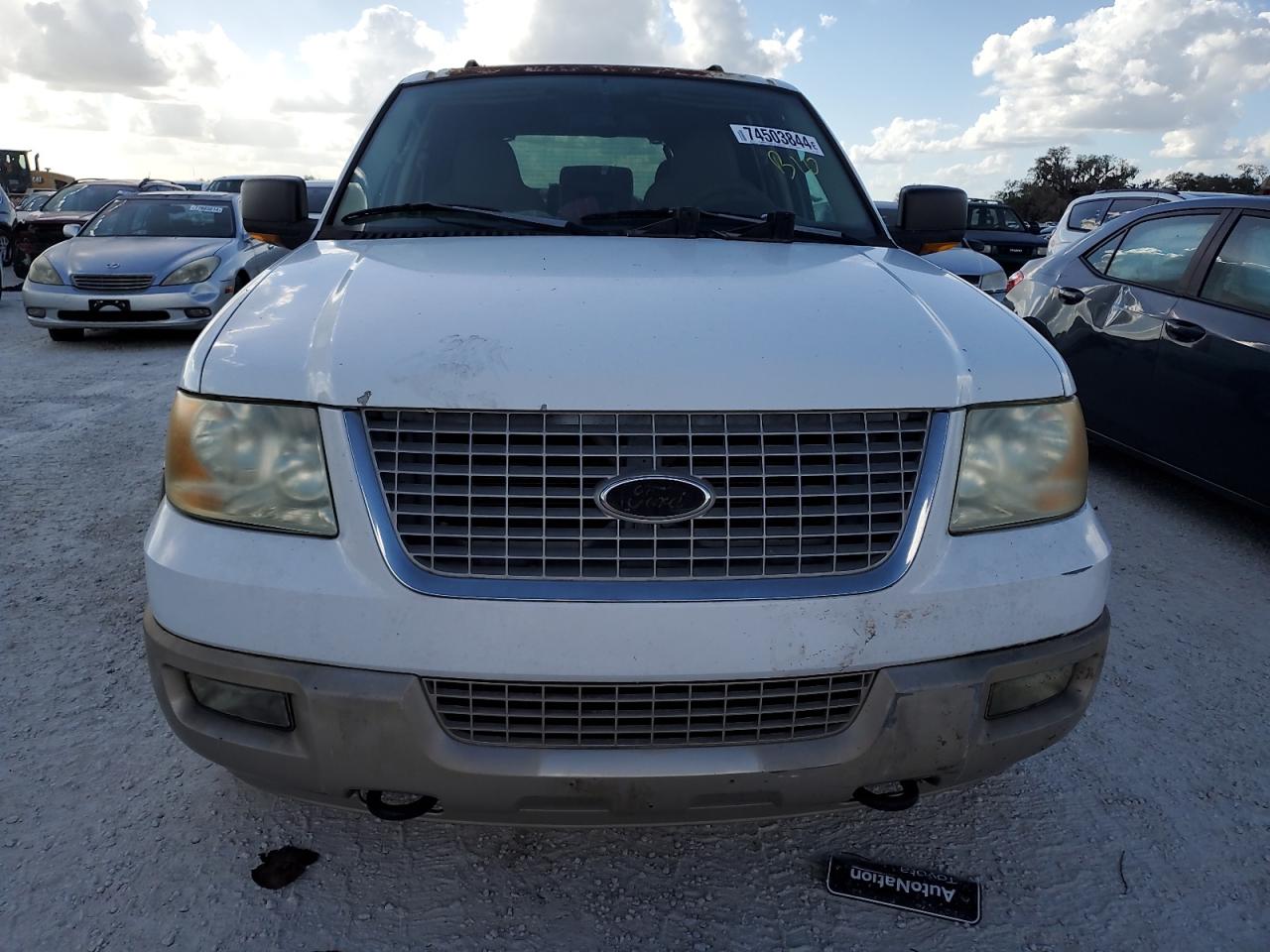 2005 Ford Expedition VIN 1FMFU18535LA73210 Copart auction photo, water/flood damage thumbnail 5