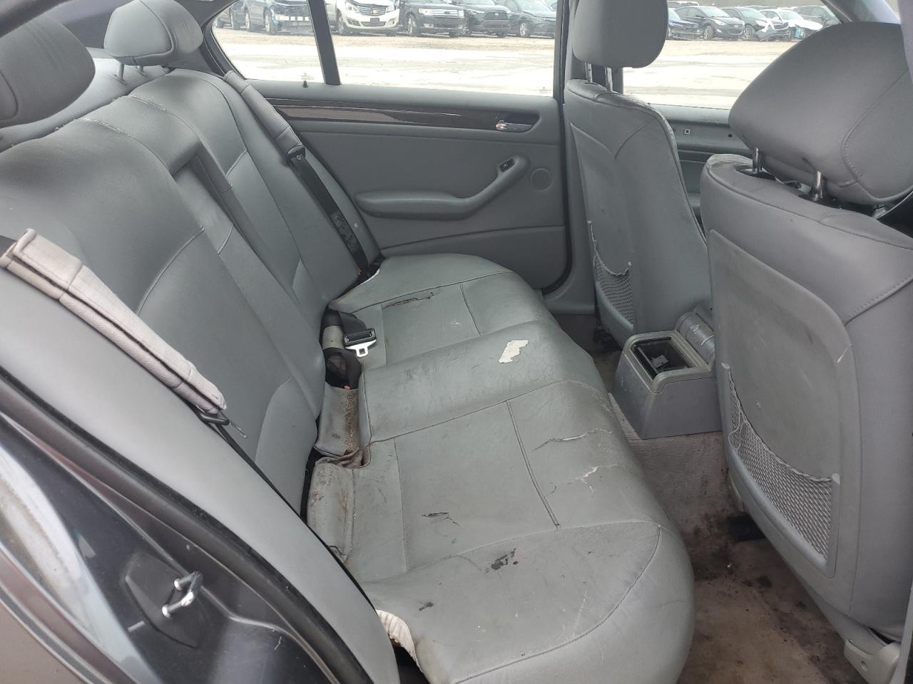 2002 BMW 3er VIN WBAET37472NG79214 Copart auction photo, all over damage thumbnail 10
