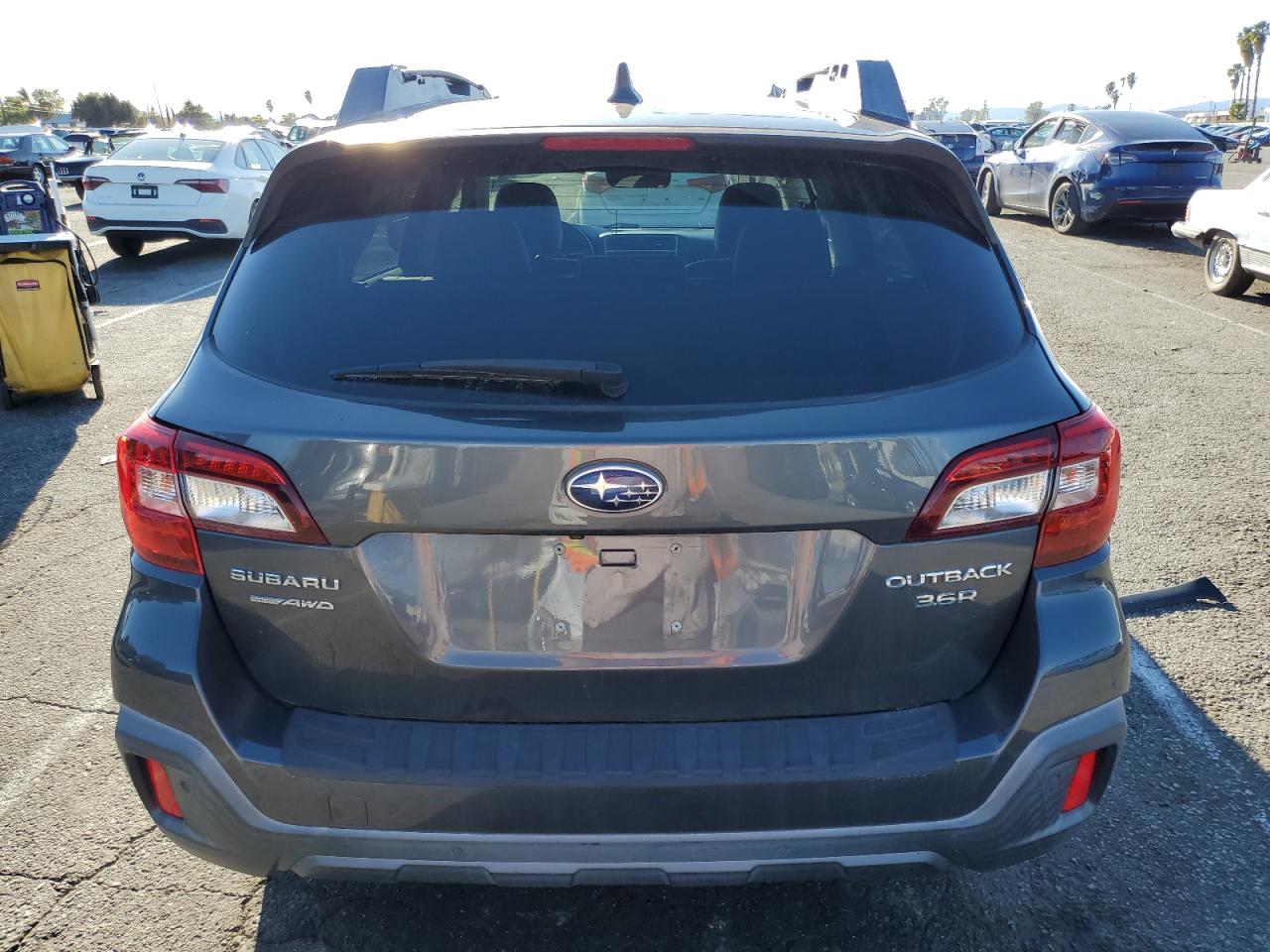 2018 Subaru Outback VIN 4S4BSENC3J3265381 Copart auction photo, side / minor dent/scratches damage thumbnail 6