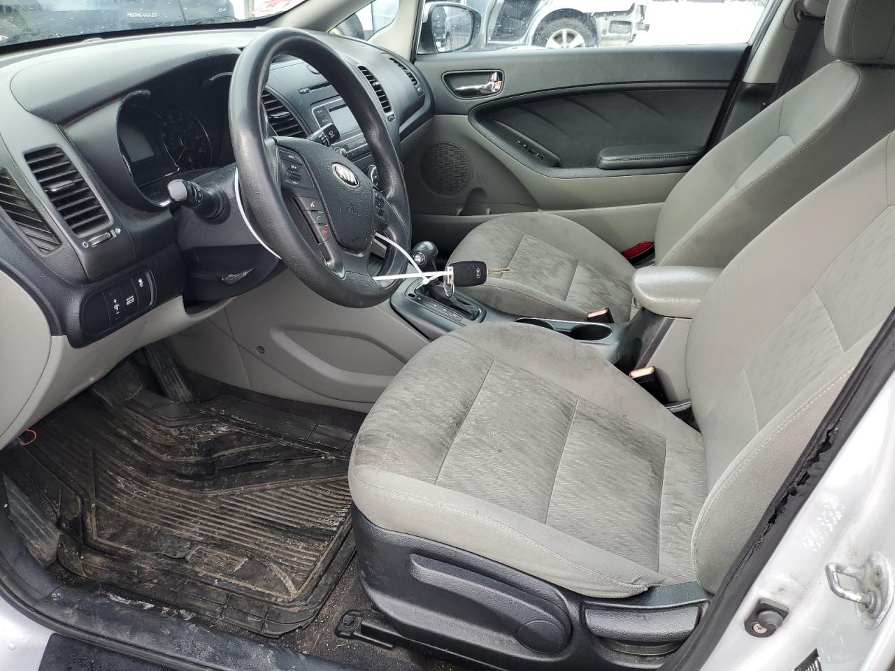 2016 KIA Forte VIN KNAFK4A65G5527380 Copart auction photo, side / minor dent/scratches damage thumbnail 7
