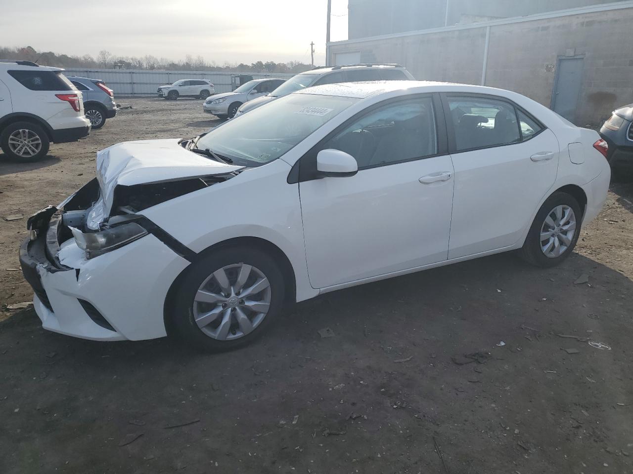 2014 Toyota Corolla VIN 2T1BURHE2EC135351