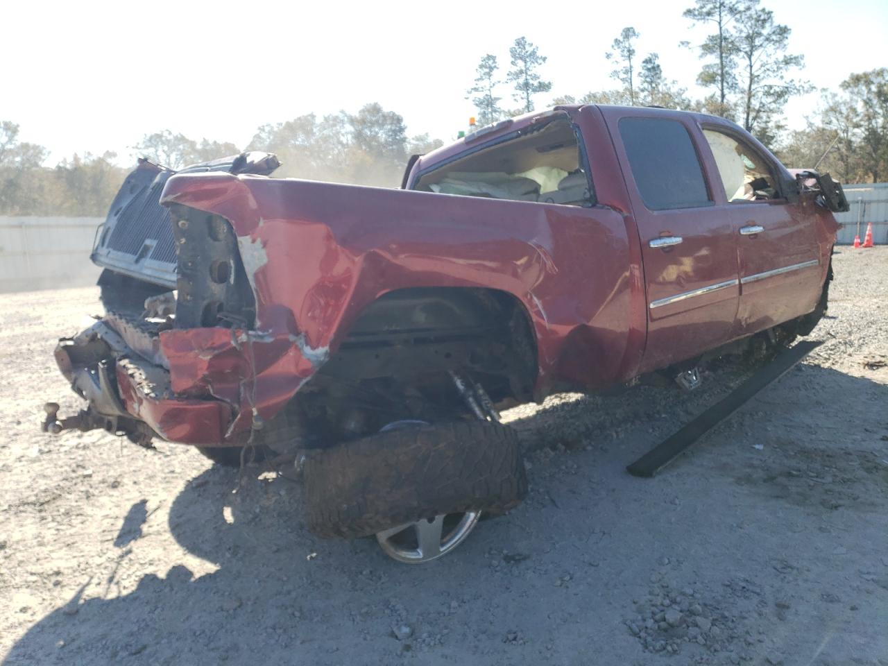 2013 GMC Sierra VIN 1GT125E82DF213268 Copart auction photo, all over damage thumbnail 3