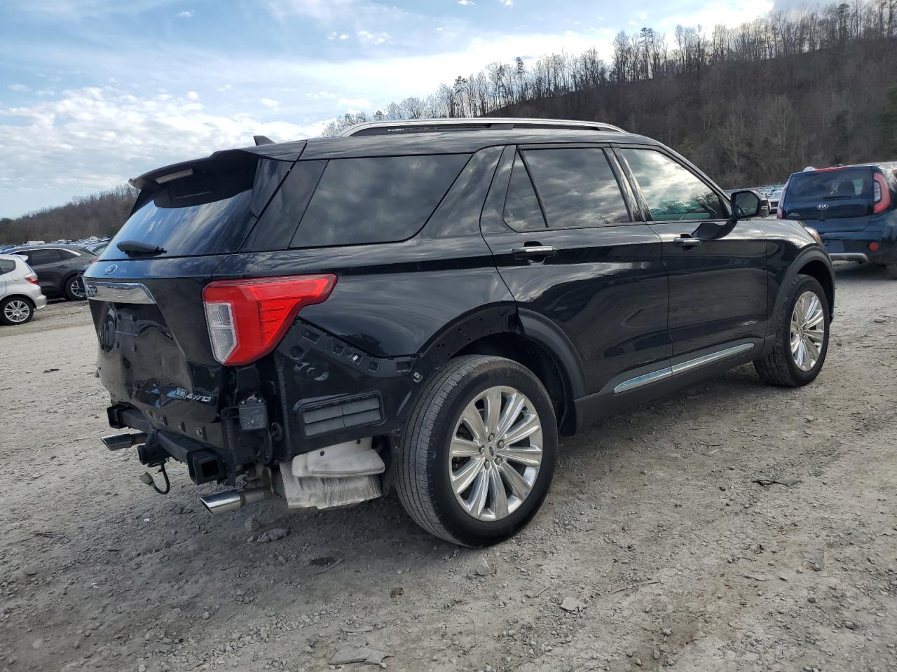 2022 Ford Explorer VIN 1FMSK8FH0NGC11367 Copart auction photo, rear end damage thumbnail 3