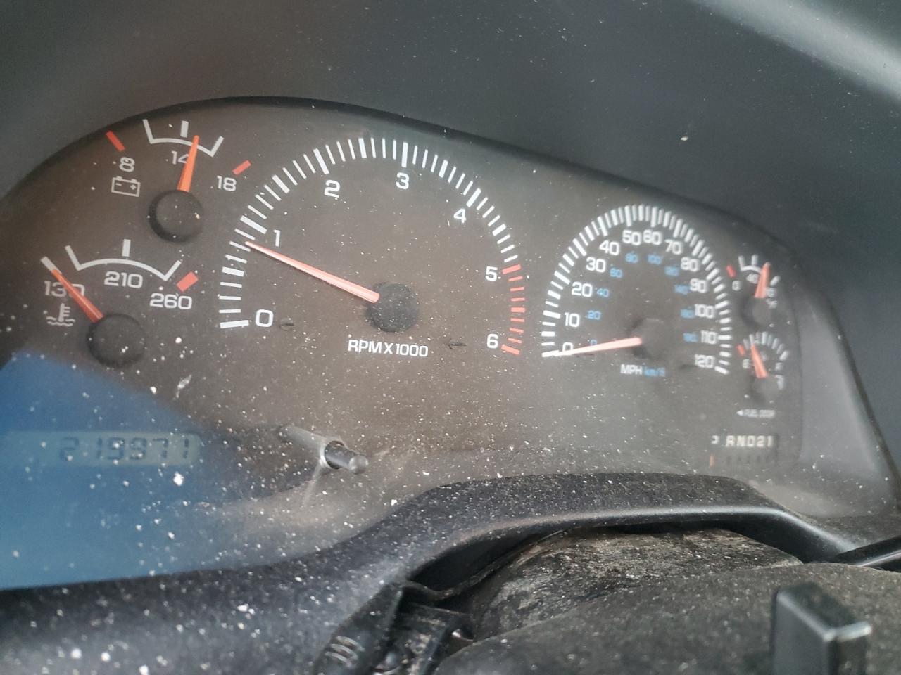 1998 Dodge RAM VIN 1B7KF23ZXWJ157552 Copart auction photo, front end / all over damage thumbnail 9