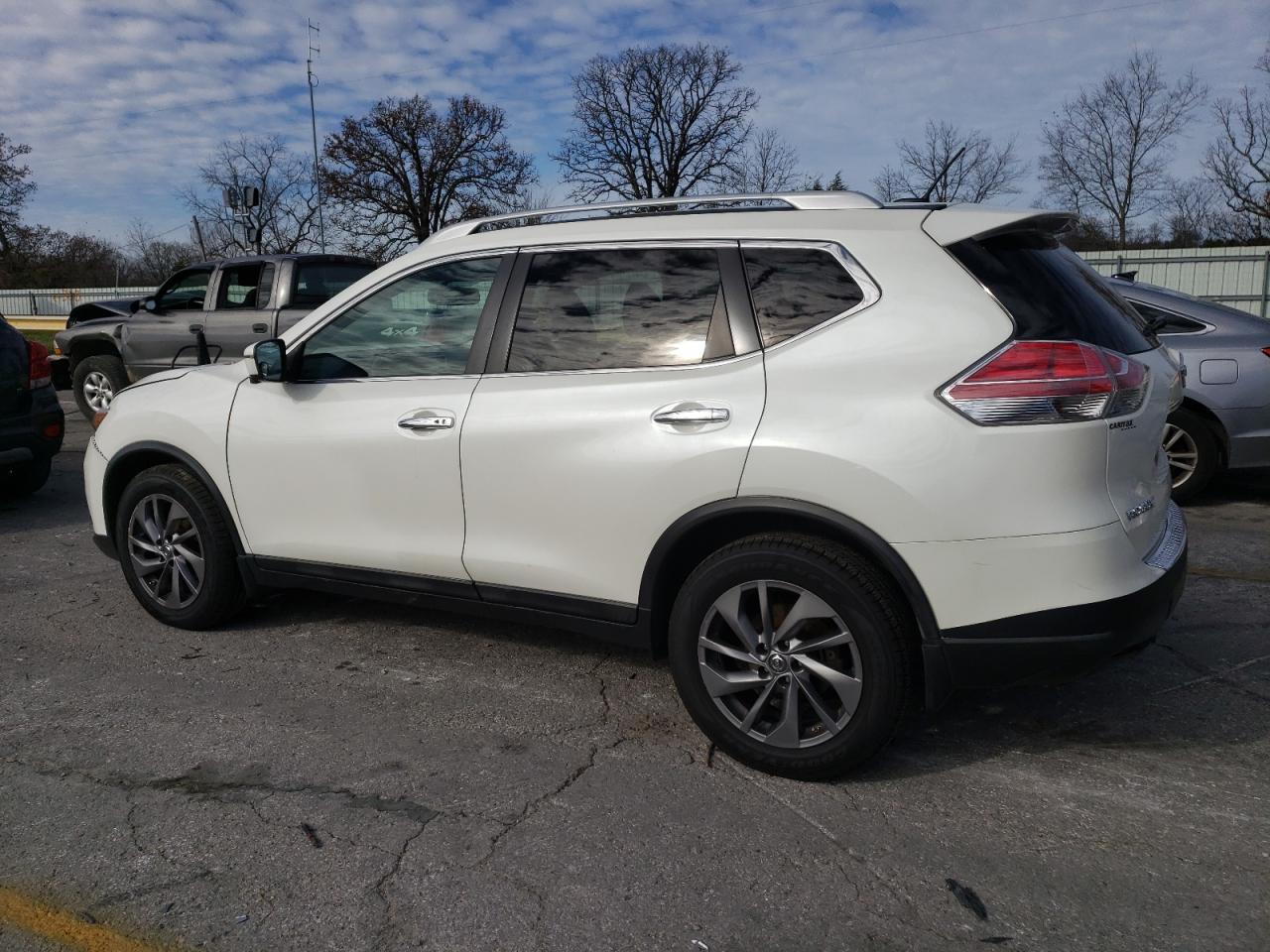 2016 Nissan Rogue VIN 5N1AT2MV4GC738367 Copart auction photo, front end damage thumbnail 2