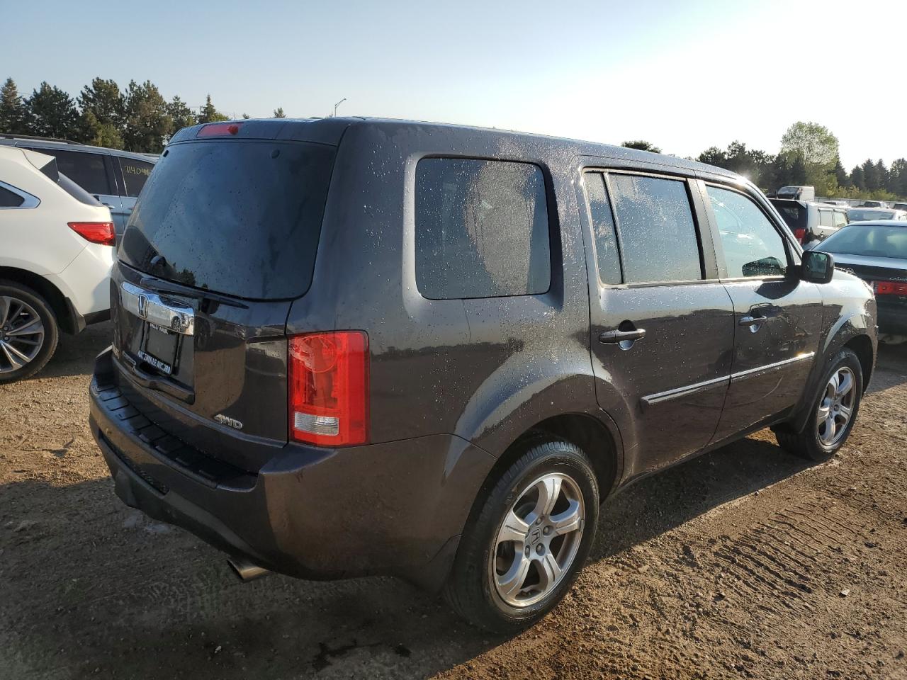 2015 Honda Pilot VIN 5FNYF4H55FB002801 Copart auction photo, front end damage thumbnail 3