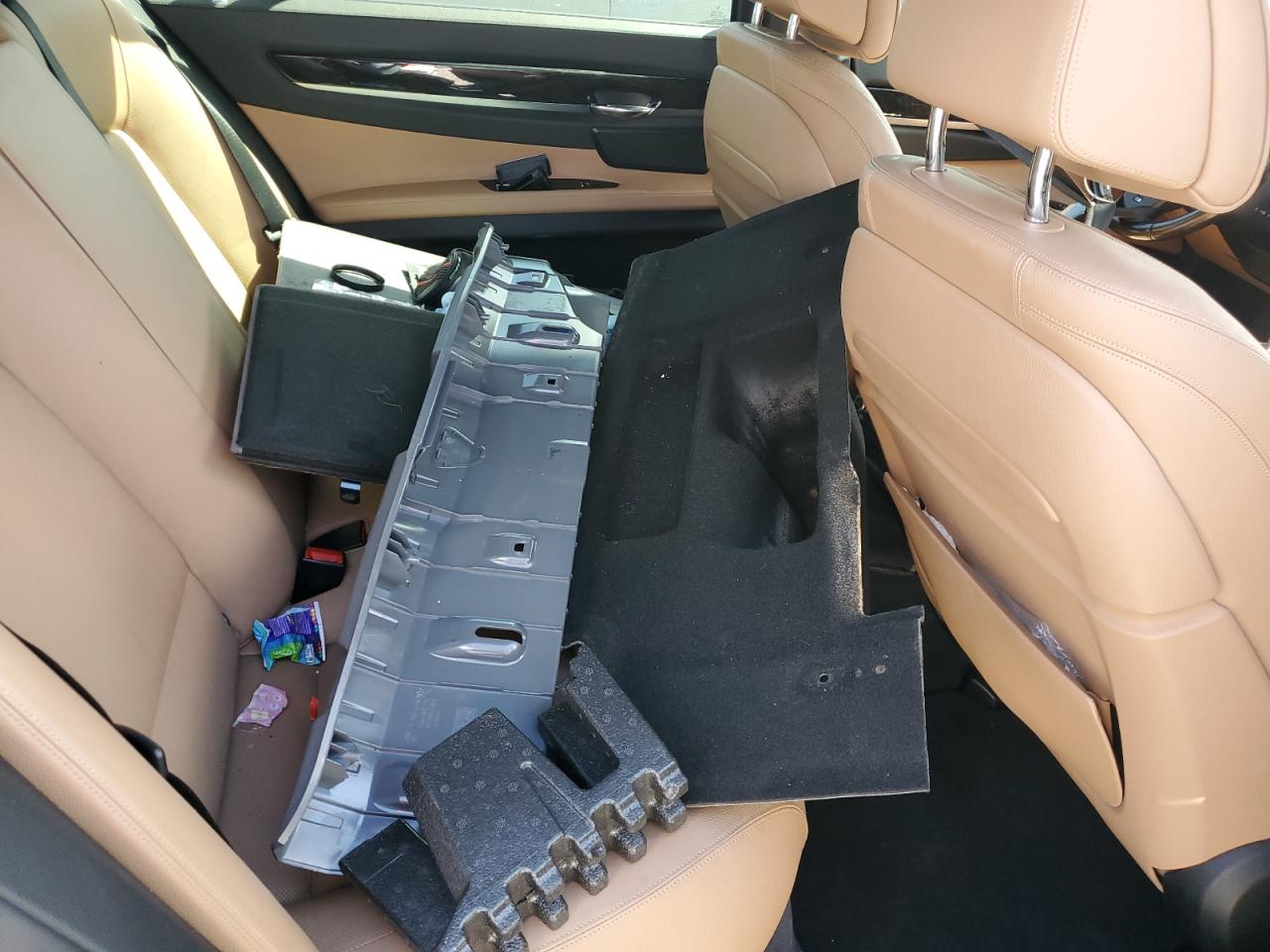 2015 BMW 7er VIN WBAYE4C55FD947410 Copart auction photo, water/flood damage thumbnail 10