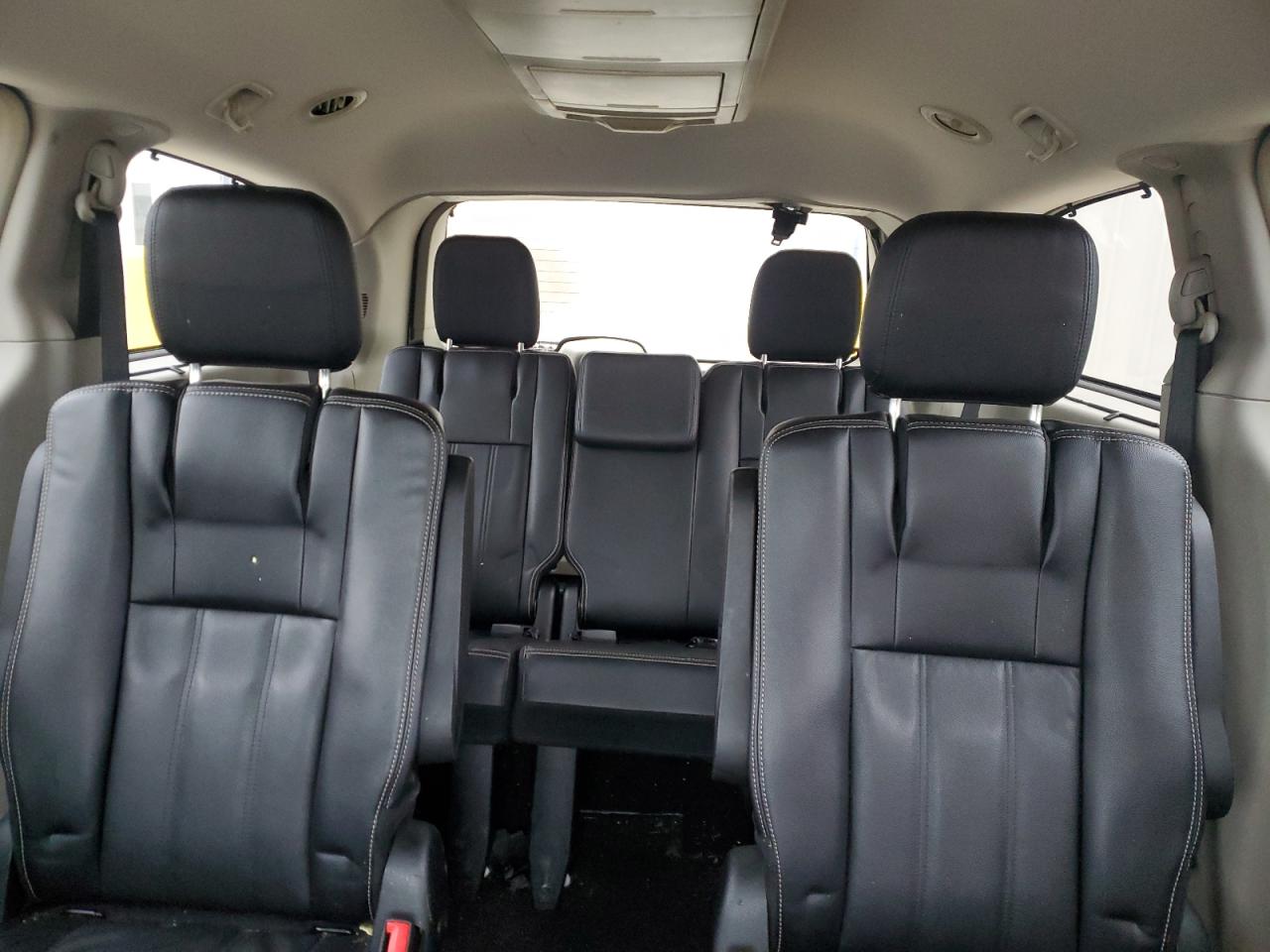 2015 Chrysler Town & Country VIN 2C4RC1BG1FR589475 Copart auction photo, front end damage thumbnail 10