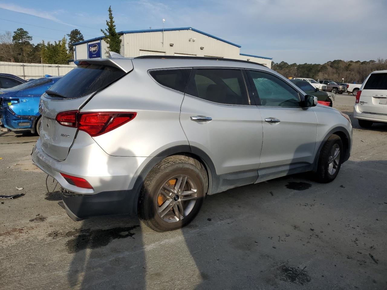 2018 Hyundai Santa Fe VIN 5XYZU3LB7JG541195 Copart auction photo, rear end damage thumbnail 3