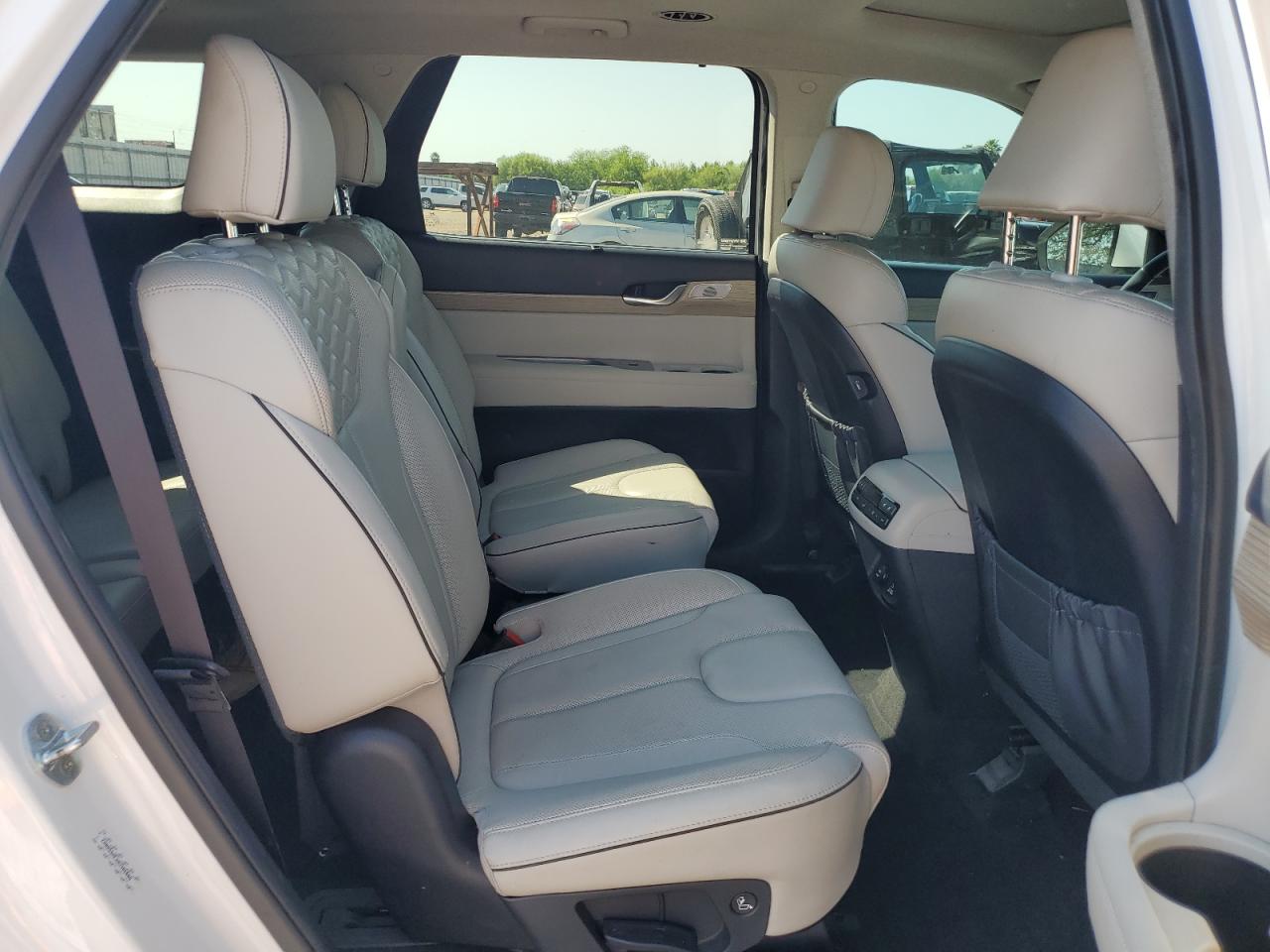 2022 Hyundai Palisade VIN KM8R5DHE2NU385086 Copart auction photo, water/flood / minor dent/scratches damage thumbnail 11