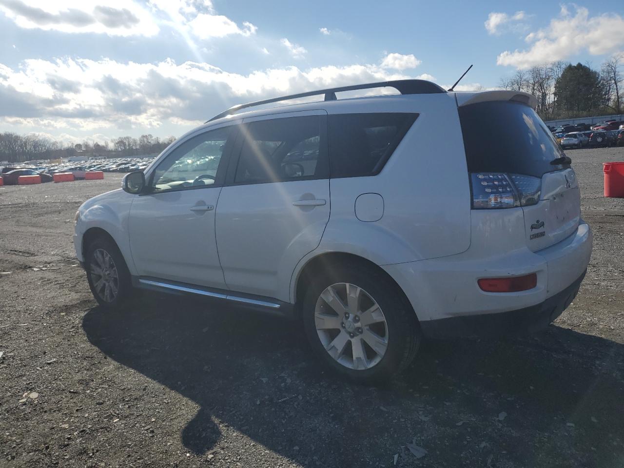 2011 Mitsubishi Outlander VIN JA4JT3AW4BU037994 Copart auction photo, front end damage thumbnail 2