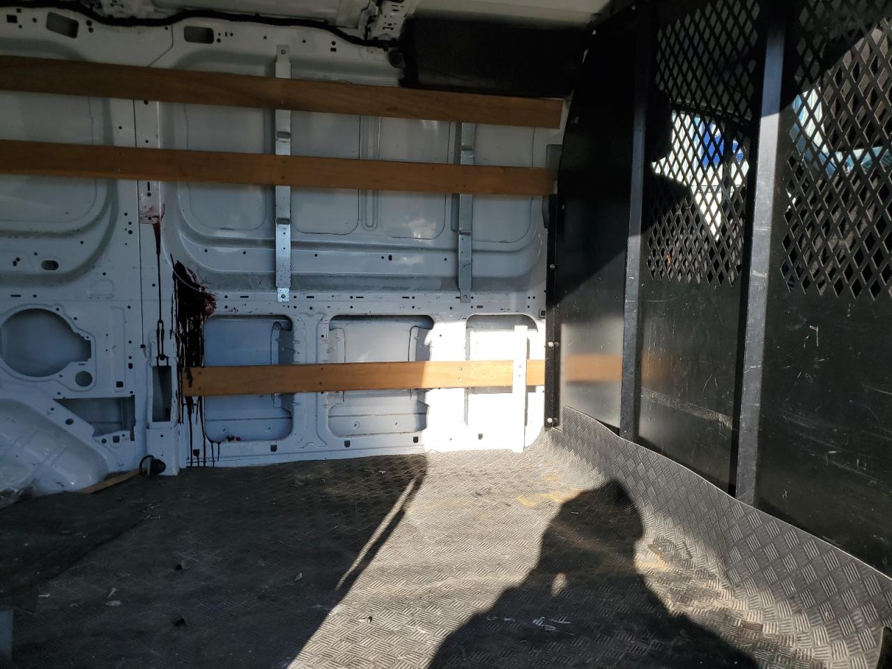 2018 Ford Transit VIN 1FTYR1ZM2JKA65233 Copart auction photo, rear end damage thumbnail 11