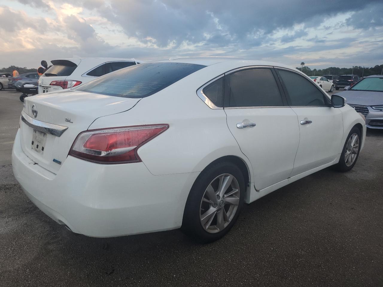2013 Nissan Altima VIN 1N4AL3AP9DC162356 Copart auction photo, water/flood damage thumbnail 3