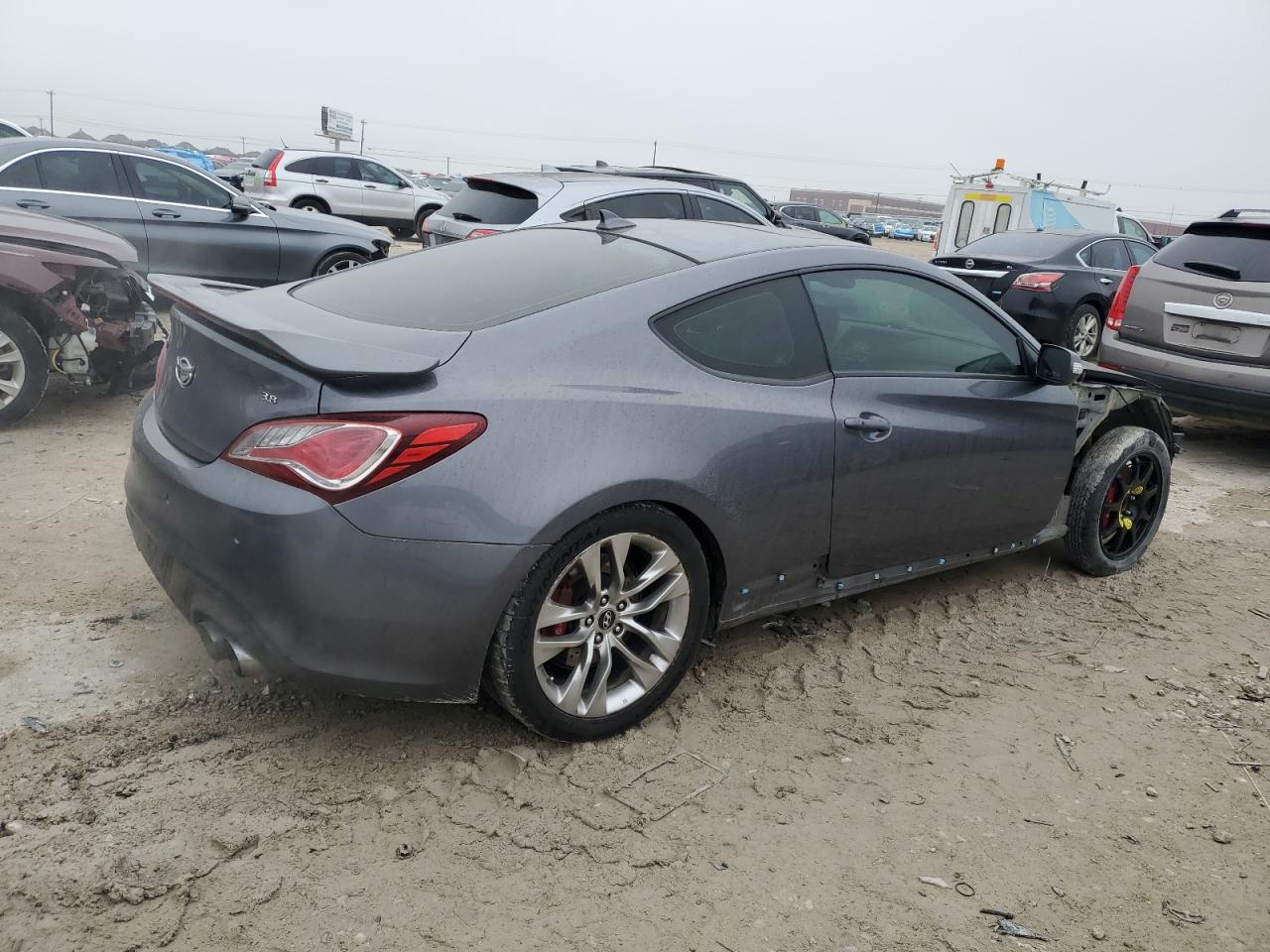 2015 Hyundai Genesis VIN KMHHU6KJ7FU121749 Copart auction photo, front end / minor dent/scratches damage thumbnail 3