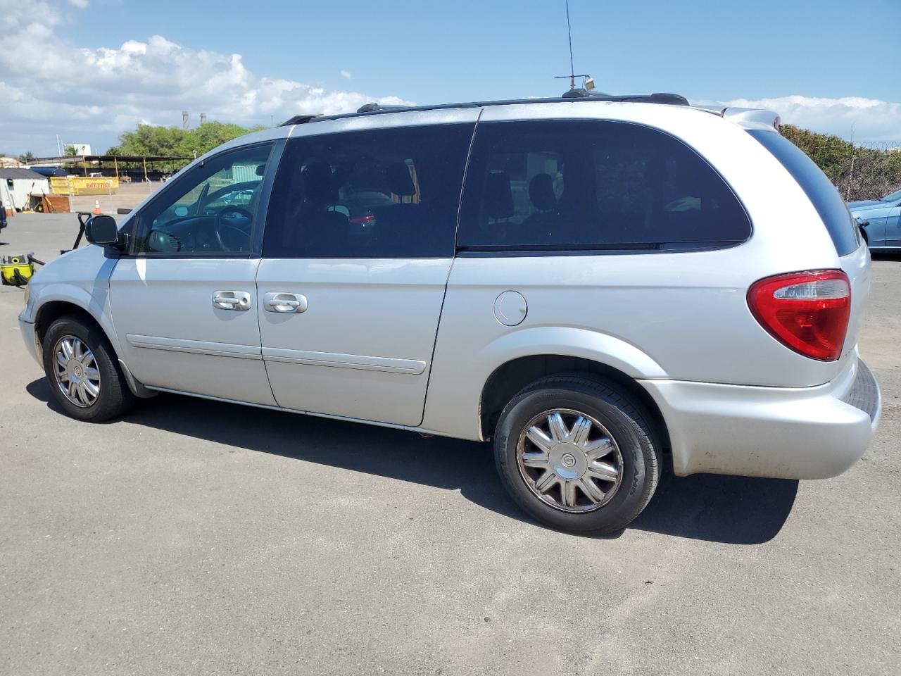 2004 Dodge Caravan VIN 2D4GP44L84R503005 Copart auction photo, vandalism / mechanical damage thumbnail 2