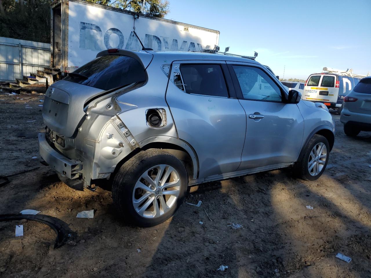 2015 Nissan Juke VIN JN8AF5MV8FT554792 Copart auction photo, rear end / side damage thumbnail 3