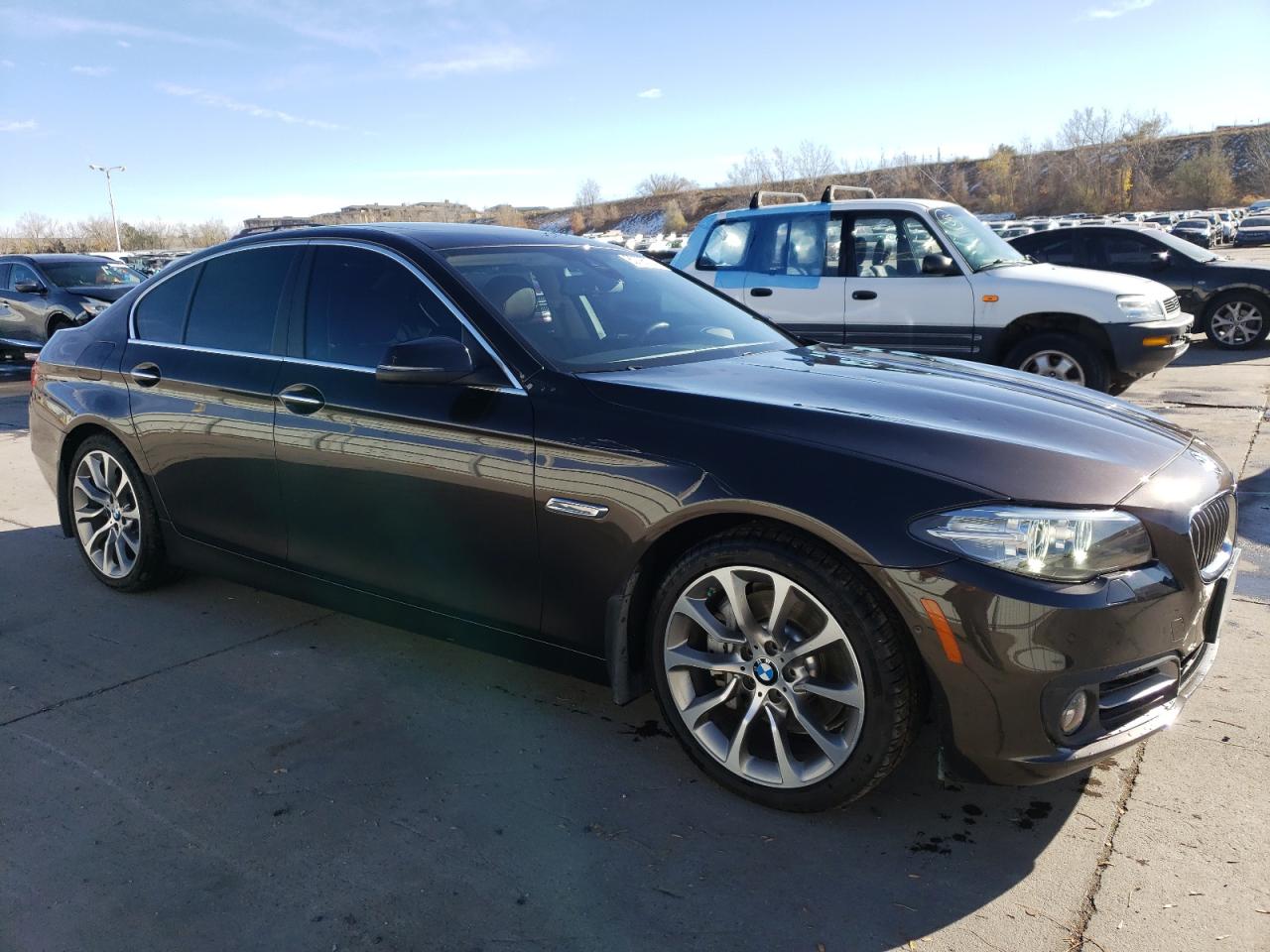 2016 BMW 5er VIN WBA5B3C52GG261086 Copart auction photo, hail / minor dent/scratches damage thumbnail 4