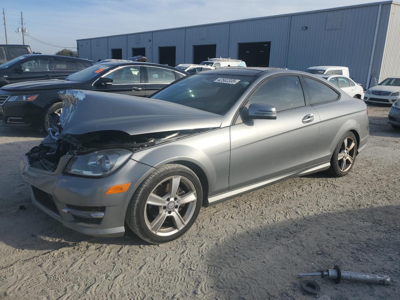 2014 Mercedes-Benz C-klasse VIN WDDGJ4HB9EG281549