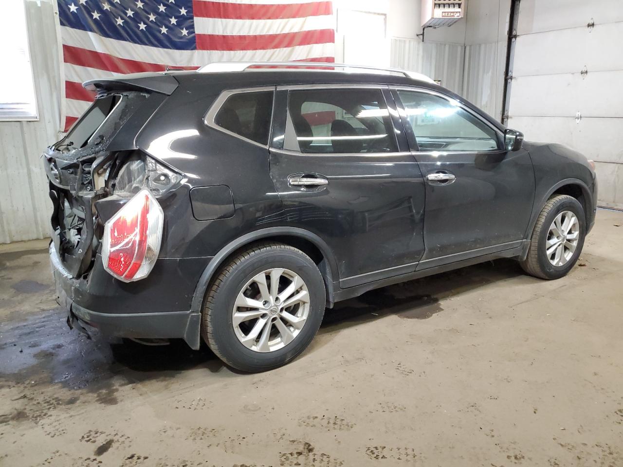 2016 Nissan Rogue VIN KNMAT2MV9GP597244 Copart auction photo, rear end / minor dent/scratches damage thumbnail 3