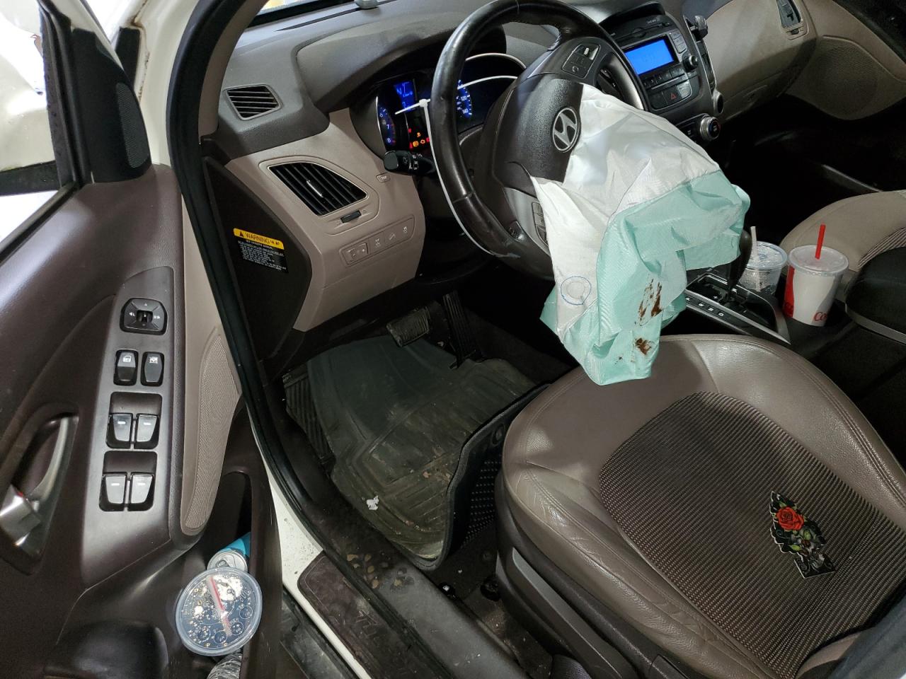 2010 Hyundai Tucson VIN KM8JUCAC6AU111919 Copart auction photo, front end / undercarriage damage thumbnail 8