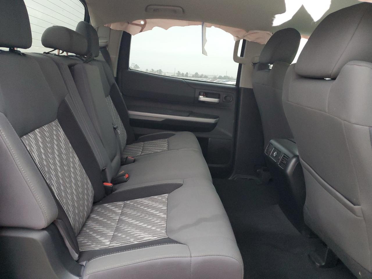 2019 Toyota Tundra VIN 5TFEY5F17KX254939 Copart auction photo, front end / minor dent/scratches damage thumbnail 10
