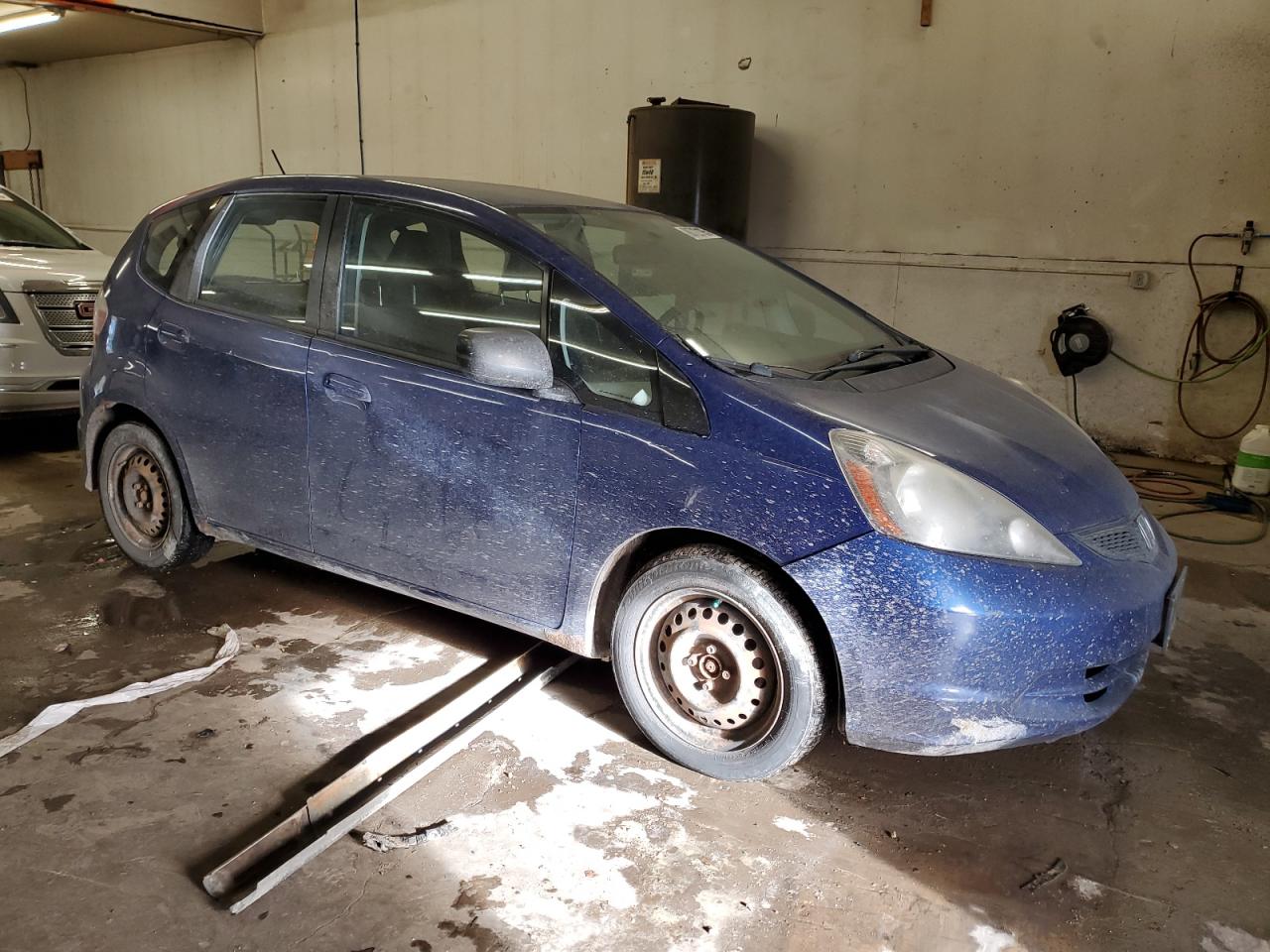 2009 Honda Fit VIN JHMGE88289S071662 Copart auction photo, minor dent/scratches damage thumbnail 4