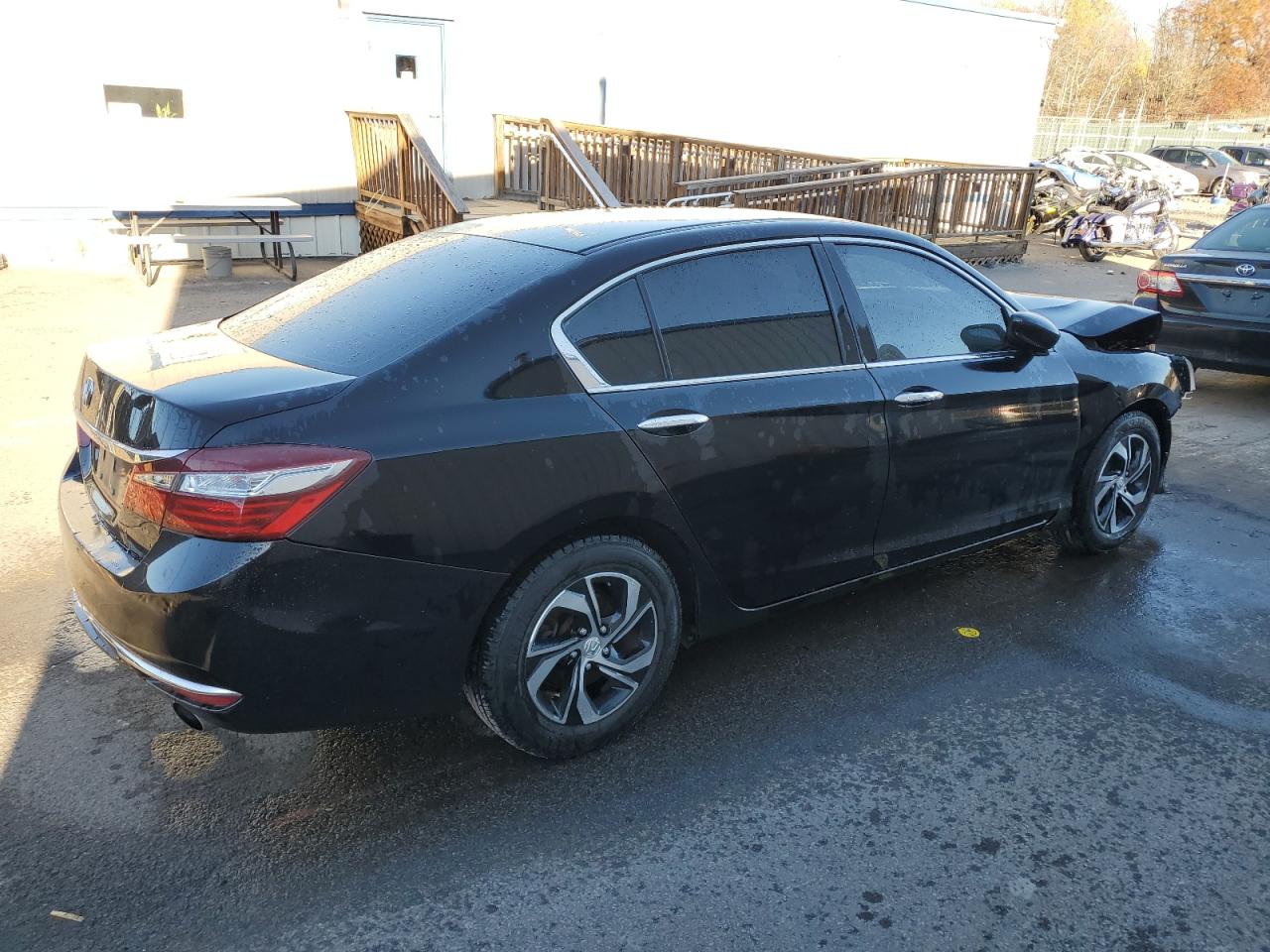 2017 Honda Accord VIN 1HGCR2F35HA018579 Copart auction photo, front end / side damage thumbnail 3