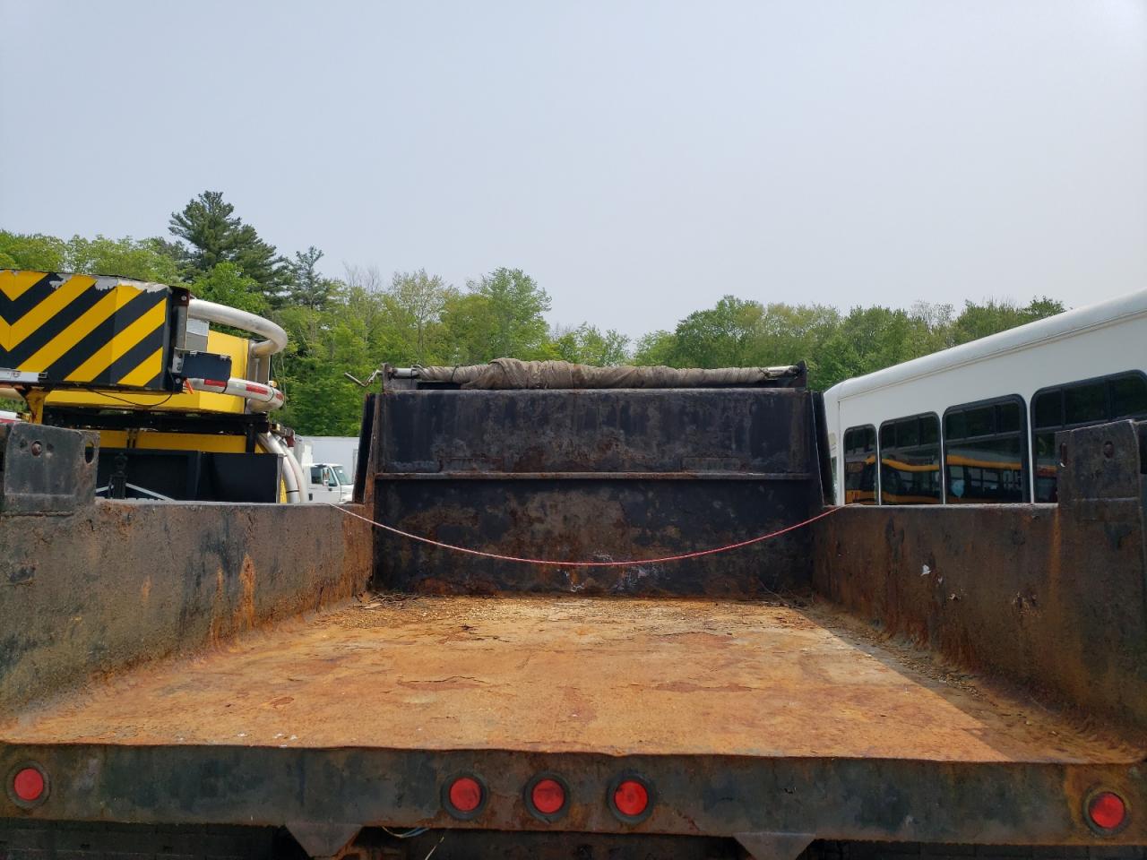 2014 Ford F450 VIN 1FDTF4HT0EEA01317 Copart auction photo, front end / minor dent/scratches damage thumbnail 6
