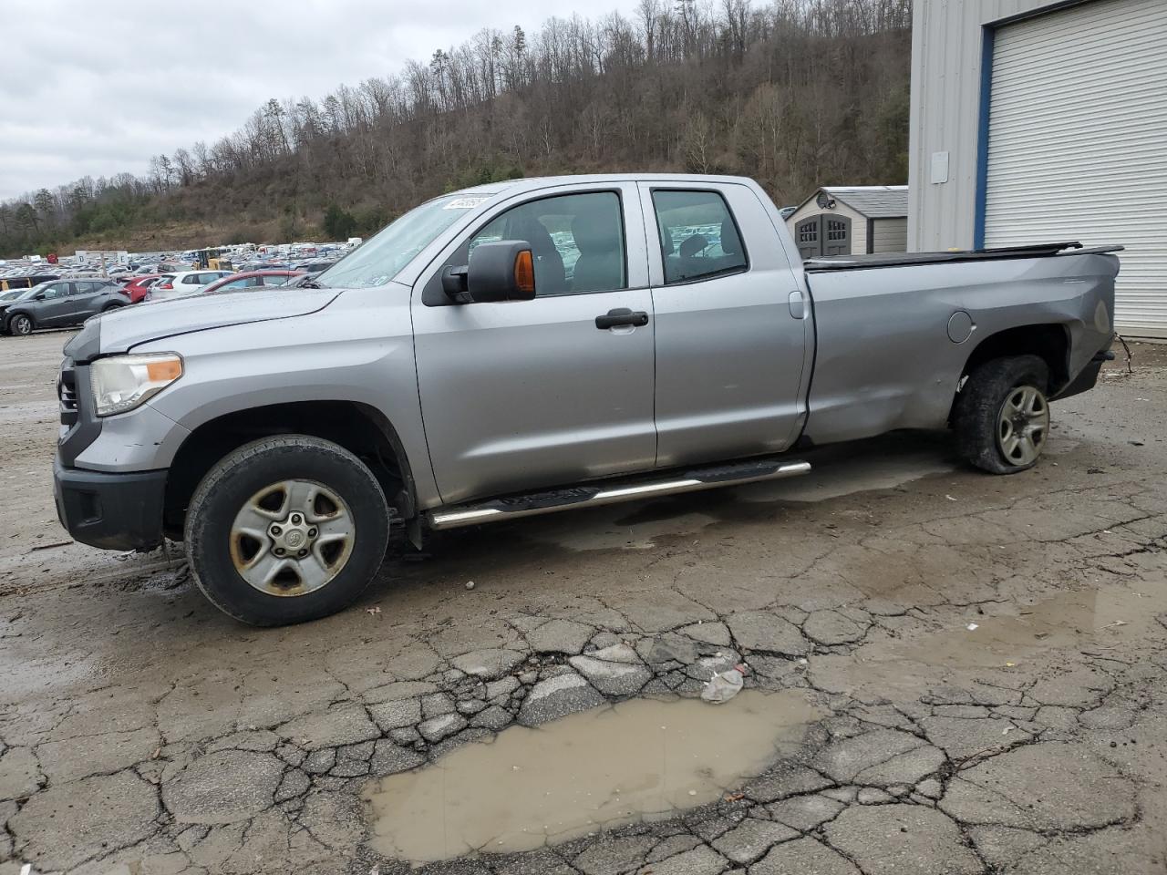 2015 Toyota Tundra VIN 5TFCY5F10FX018064